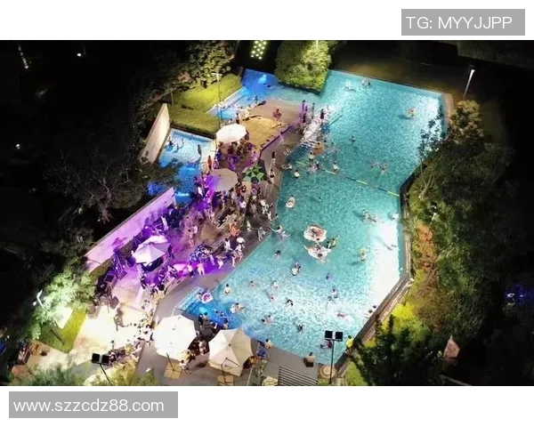 炙热夏日畅游尽享清凉泳池派对，释放无限激情与欢乐时光